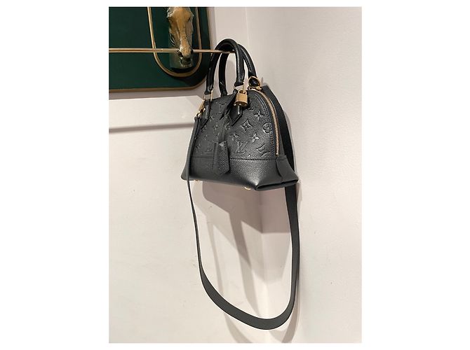 Louis Vuitton Alma Neo BB Schwarz Gold hardware - Ansicht 2
