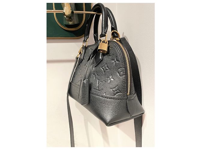 Louis Vuitton Alma Neo BB Schwarz Gold hardware - Ansicht 3
