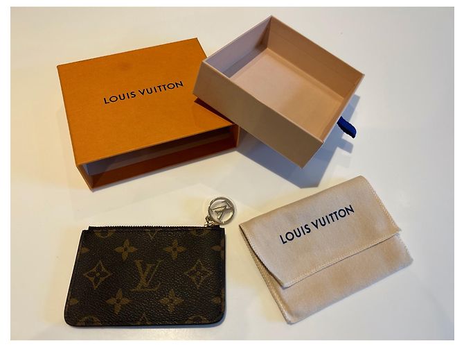 Louis Vuitton Romy Marrón oscuro - vista 2