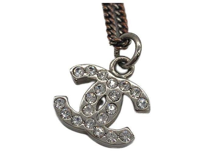 Collar Chanel - vista 2