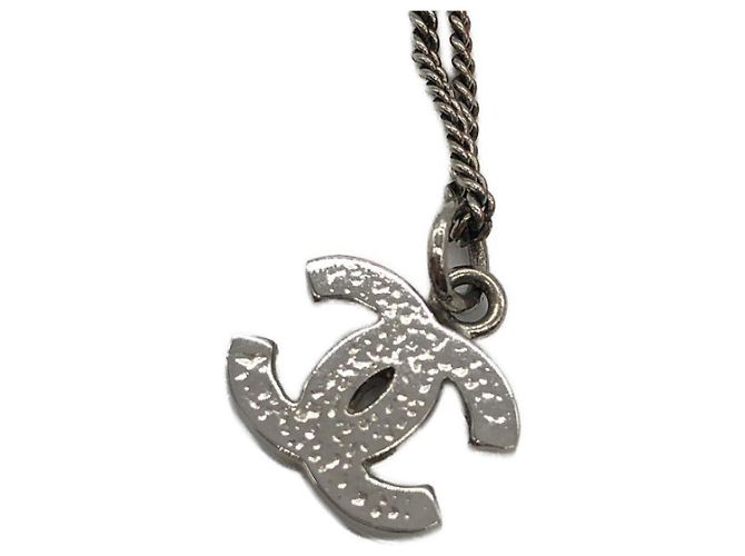 Collar Chanel - vista 3