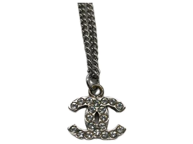 ***Top con collana CHANEL - vista 2