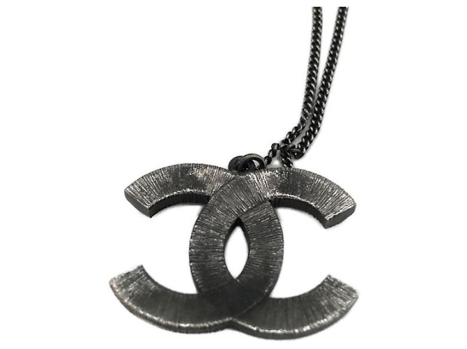 ***Collar CHANEL marca coco - vista 2