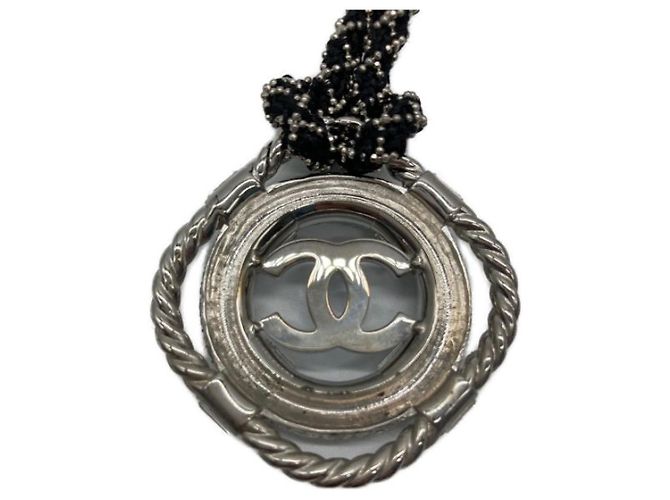 ***Collar con marca de coco circular CHANEL - vista 6