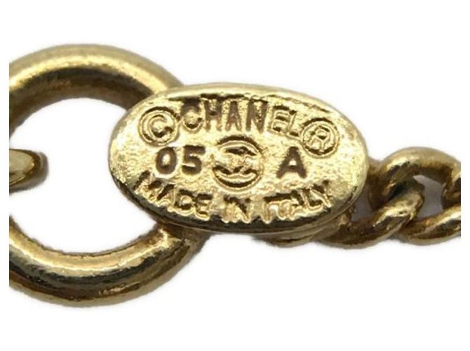 ***CHANEL [ANTIGO] Colar com marca de coco com processamento coxo Dourado - vista 5