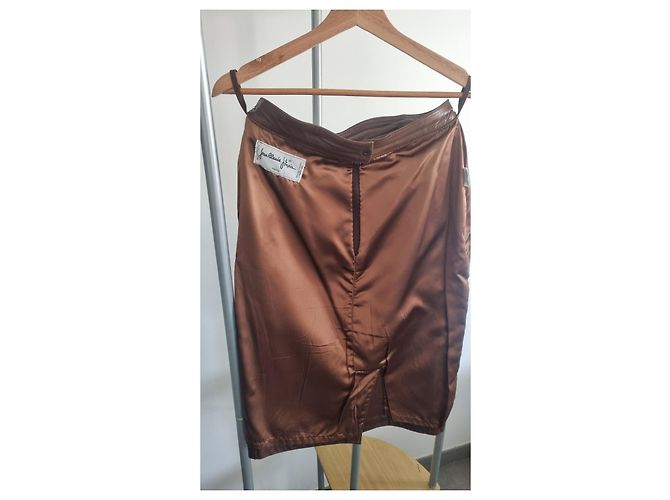 Falda elegante 100% CUERO firmado J.do.Marca registrada JITROIS. Castaño - vista 5