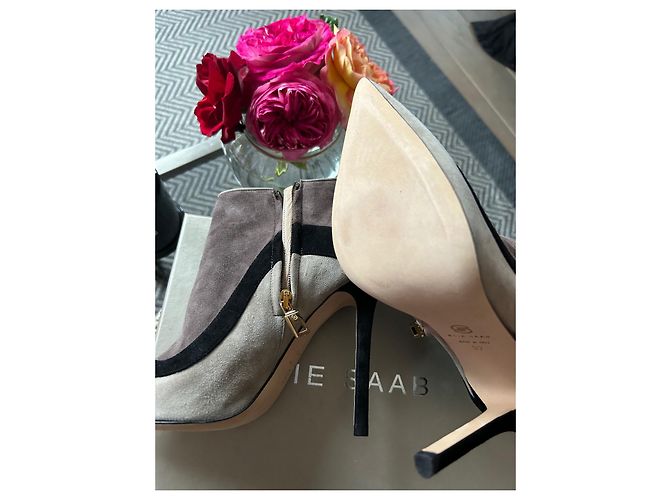 Botines Elie Saab de cuero chocolate - vista 2