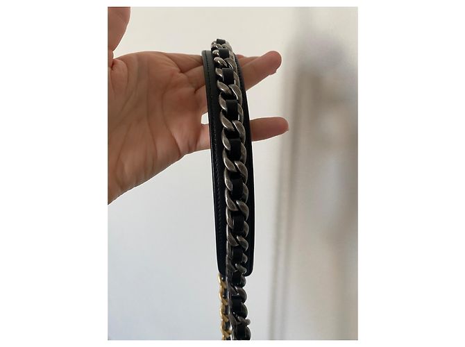Chanel 19 flapbag nera in pelle di capra Nero - vista 5