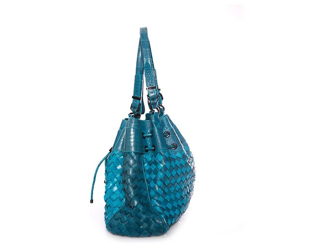Burberry, bolsa de couro turquesa com estampa de crocodilo em relevo. Azul - vista 3