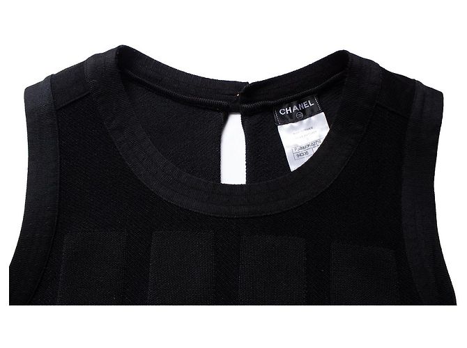 Chanel, top tejido negro con estampado estructurado - vista 7