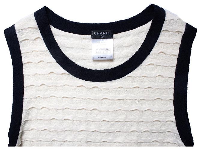 Chanel, Kombi-Set aus blauem und cremefarbenem Strick - Ansicht 10