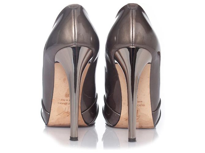 Giuseppe Zanotti, Olivgrüne Lacklederpumps - Ansicht 4
