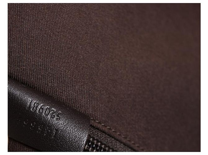 gucci, Valigia in tela GG in marrone - vista 10