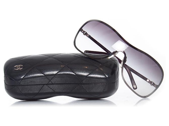 Chanel, Óculos de sol escudo com pérola Vermelho - vista 2