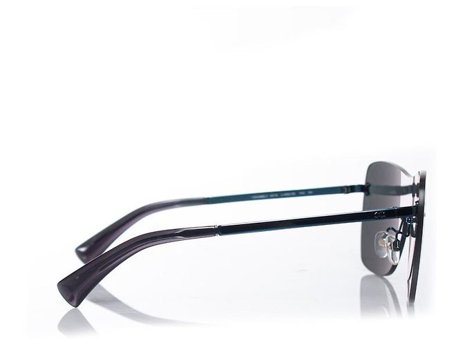 Chanel, Gesteppte Sonnenbrille „Shield“ in Blau - Ansicht 4