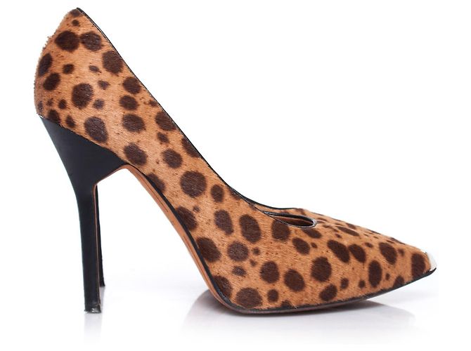 GIVENCHY, Pumps aus Ponyfell mit Leopardenmuster. Braun - Ansicht 5