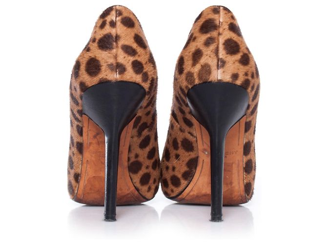 GIVENCHY, Pumps aus Ponyfell mit Leopardenmuster. Braun - Ansicht 6