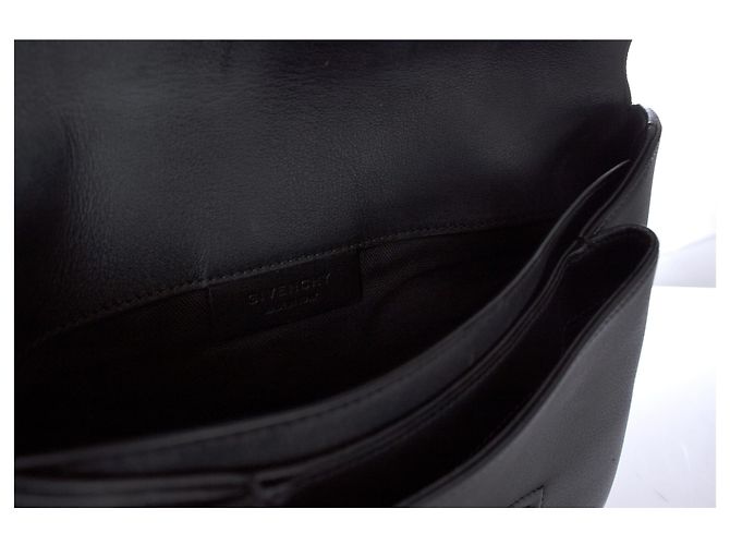 GIVENCHY, Pochette Antigona in pelle borchiata Nero - vista 6