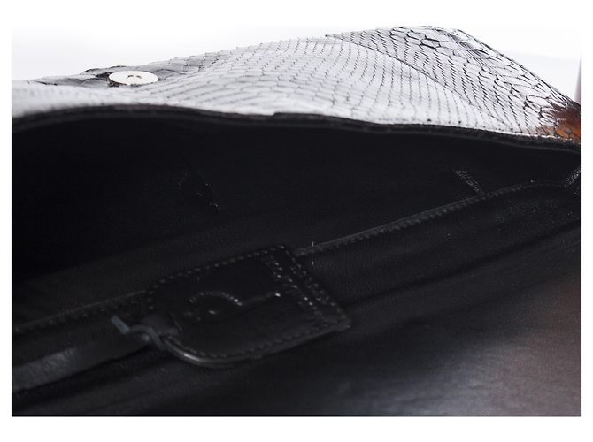 Autre Marque Maison Du Posh, Knöchelring-Python-Clutch in Schwarz. - Ansicht 5