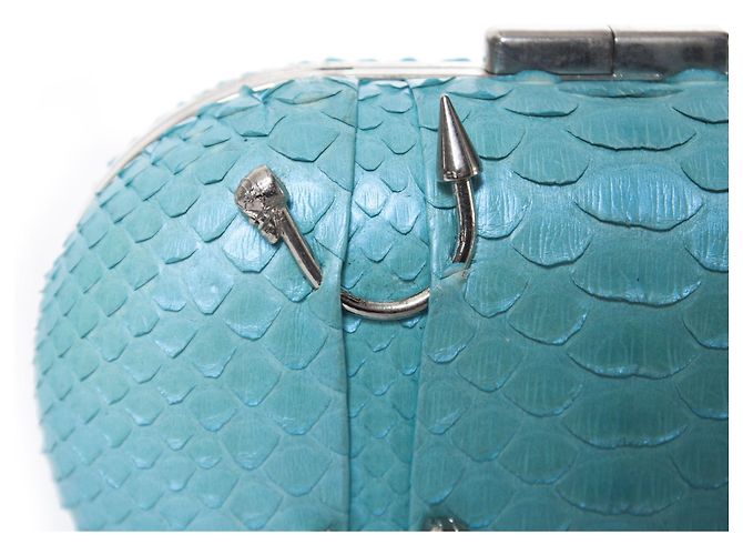 Autre Marque Maison Du Posh, Box-Clutch aus Pythonleder mit Metallic-Beschichtung Blau - Ansicht 7