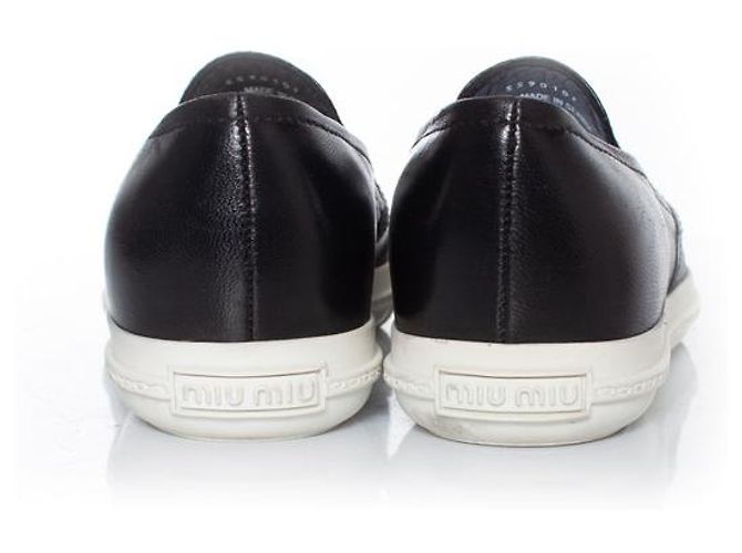 miu miu, sneakers slip on in pelle nera Nero - vista 3