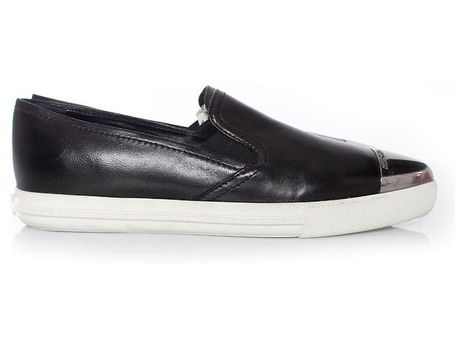 miu miu, sneakers slip on in pelle nera Nero - vista 4