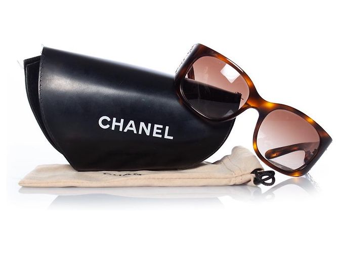 Chanel, gafas de sol con strass CC Castaño - vista 6
