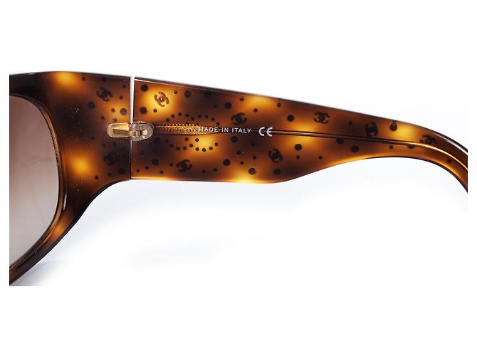 Chanel, gafas de sol con strass CC Castaño - vista 7