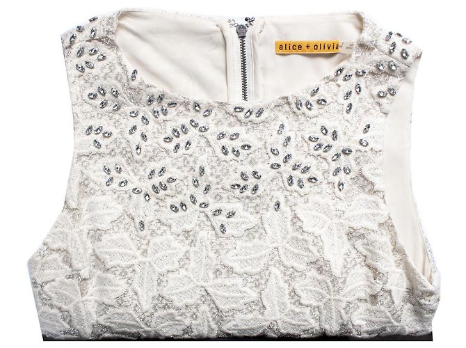 Alice + Olivia Alice e Olivia, vestido de renda com cristais embelezando - vista 7