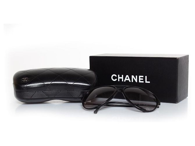 Chanel, Schwarze Pilotensonnenbrille - Ansicht 3