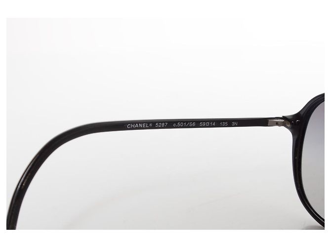 Chanel, Schwarze Pilotensonnenbrille - Ansicht 7