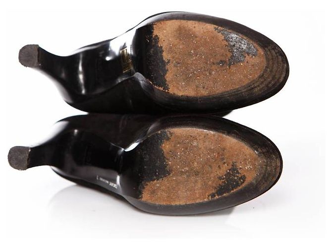 DKNY, schwarze Wildlederstiefel mit Schleife - Ansicht 6