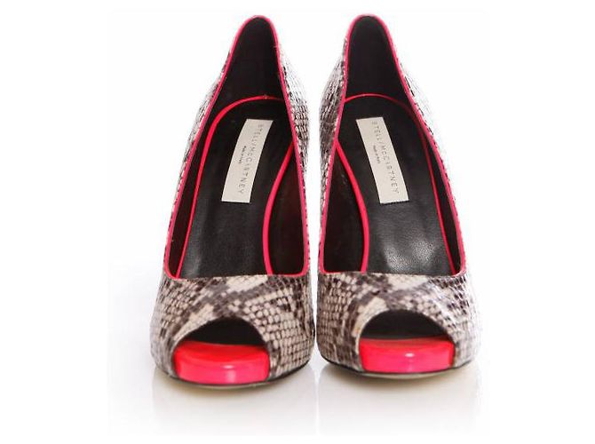 Stella Mc Cartney Stella McCartney, Neutrale Sky-Python-Pumps aus Leder. - Ansicht 4