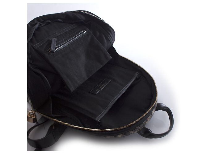 Autre Marque WOLLEN Les Essentiels de la Vie, Mini-Rucksack aus Leder Schwarz - Ansicht 9