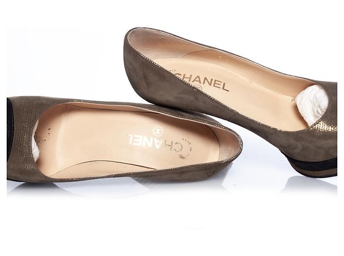 Chanel, Wildleder-Plateau-Heels - Ansicht 7