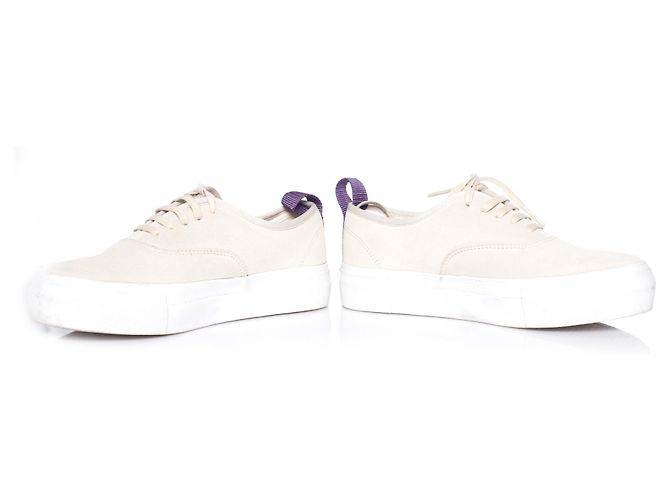 Autre Marque EYTYS, Baskets en daim beiges. - vue 3