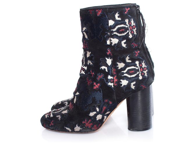 Isabel Marant, Stivaletti in pelle scamosciata ricamati Guya neri. Nero - vista 2