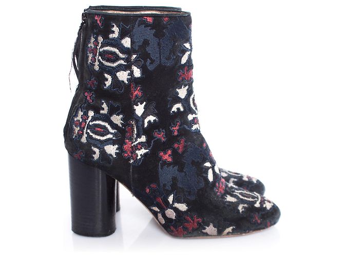 Isabel Marant, Stivaletti in pelle scamosciata ricamati Guya neri. Nero - vista 5