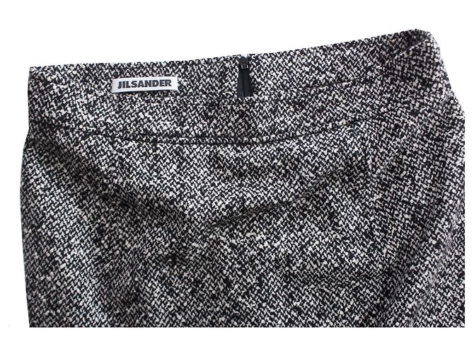 JIL SANDER, Schwarze Farbe/Weißer Kaschmir-Bouclé-Rock. Grau - Ansicht 5