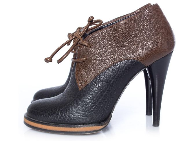 Balenciaga, Kaki/germogli alla caviglia con lacci in pelle nera. Nero - vista 2