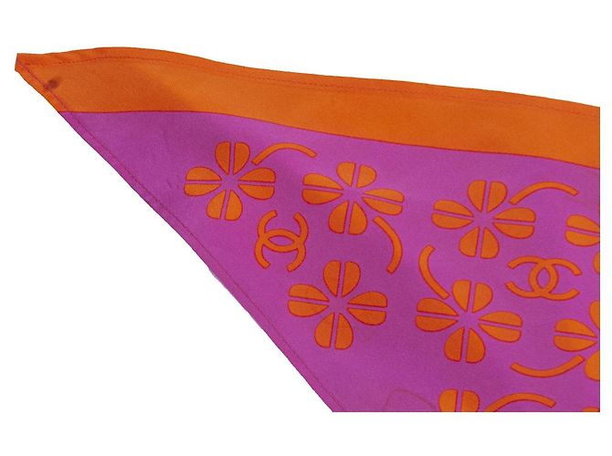 Chanel, Pañuelo cc de seda con estampado de tréboles Rosa Naranja - vista 6