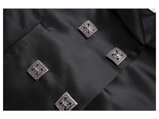 Chanel, Seidenjacke mit verzierten Knöpfen Schwarz - Ansicht 6