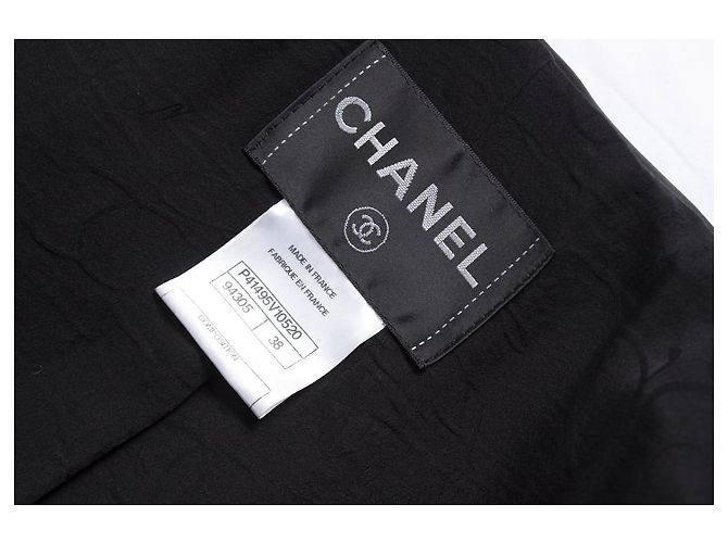 Chanel, Seidenjacke mit verzierten Knöpfen Schwarz - Ansicht 9