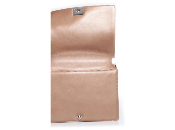 Boy Chanel, Borsa da ragazzo grande in pelle metallizzata - vista 8
