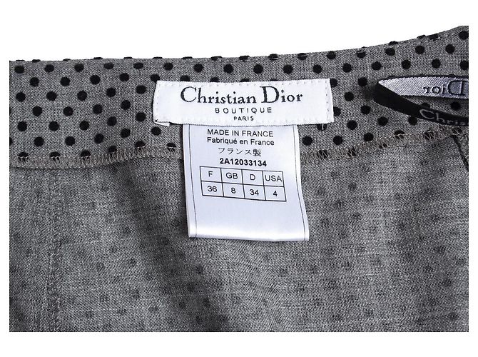 Christian Dior, traje gris con estampado de lunares de terciopelo - vista 7