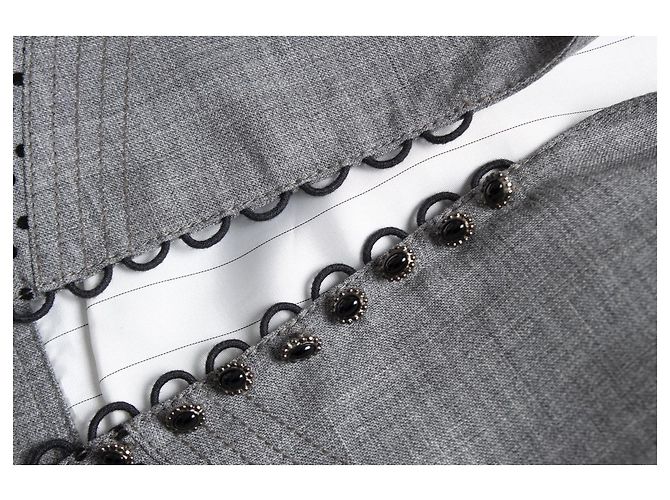 Christian Dior, traje gris con estampado de lunares de terciopelo - vista 8