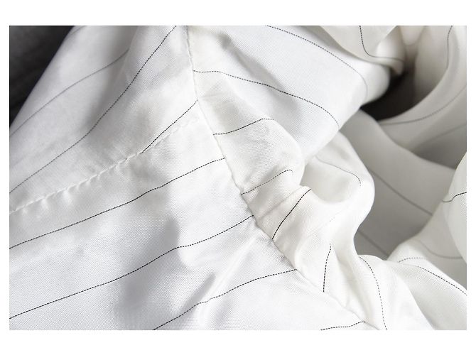 Christian Dior, traje gris con estampado de lunares de terciopelo - vista 9