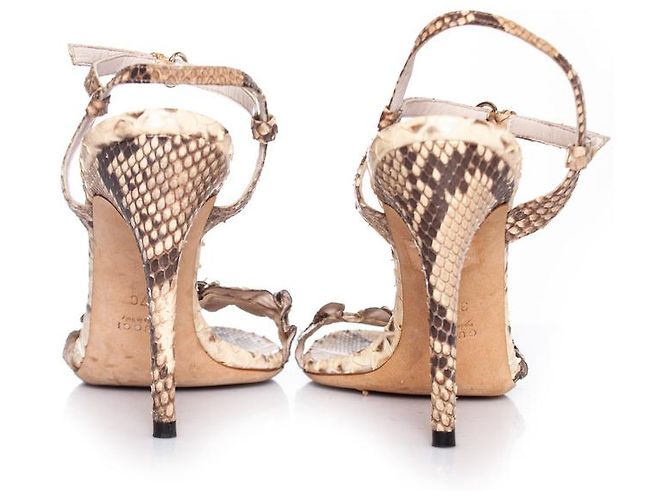 gucci, Sandale python couleur neutre. Marron - vue 7