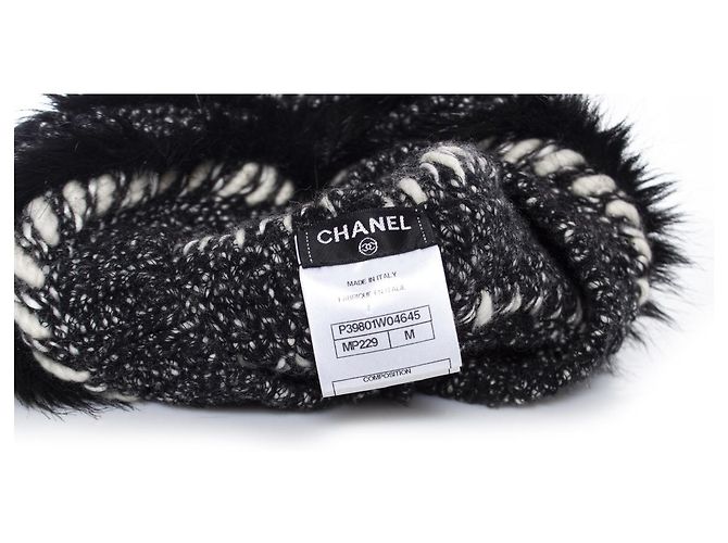 Chanel, Mütze aus Kaschmirfell mit Fransen Schwarz Grau - view 4