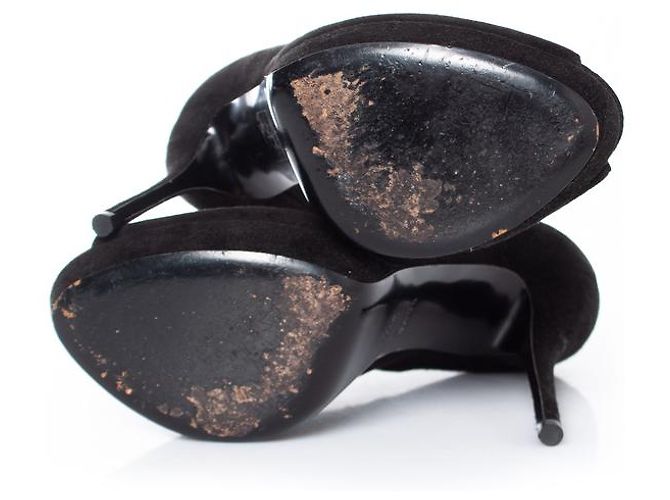 Gucci, scarpin plataforma peep toe em camurça preta Preto - vista 8